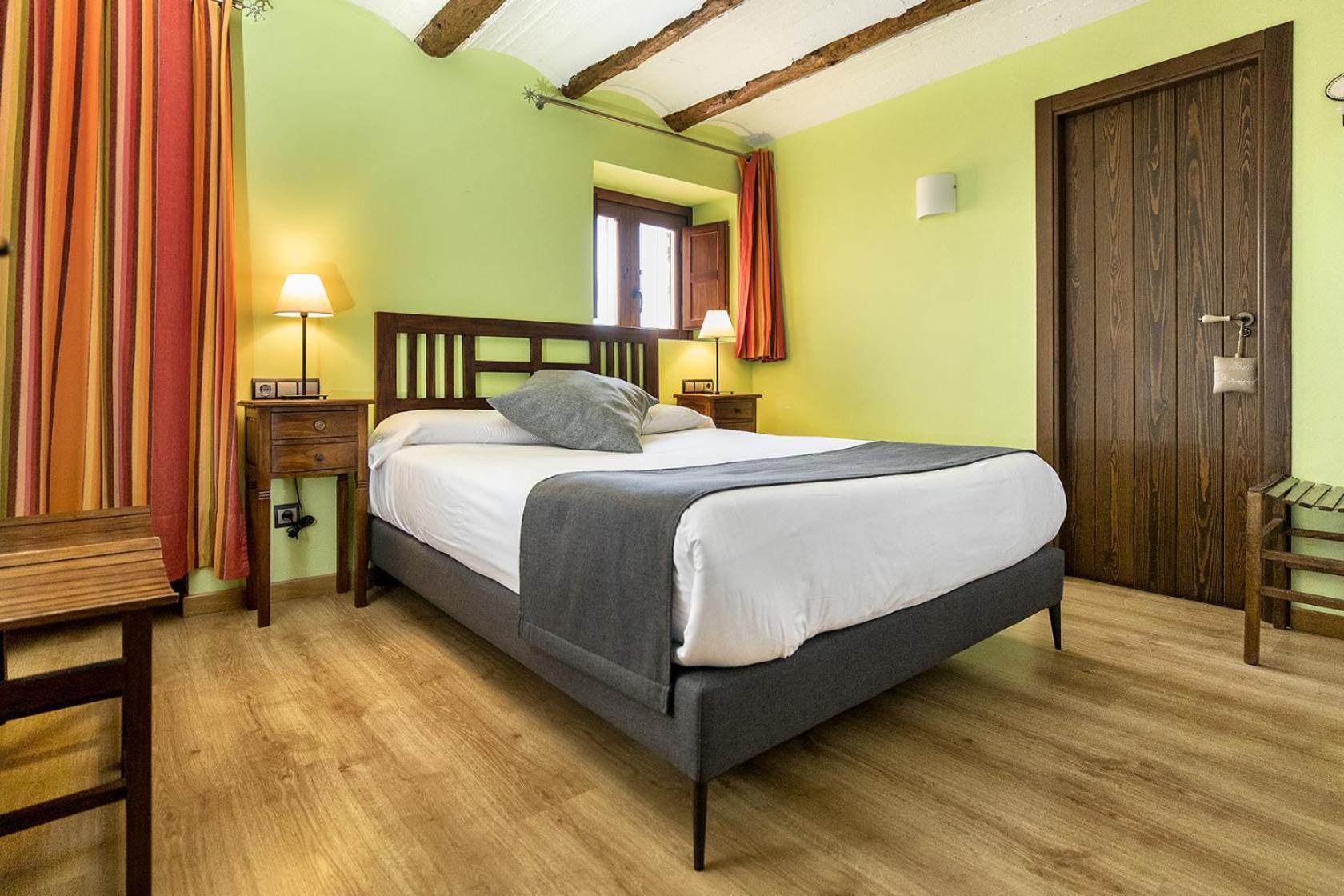 Hotel La Fonda De La Estacion La Puebla De Valverde Phòng bức ảnh